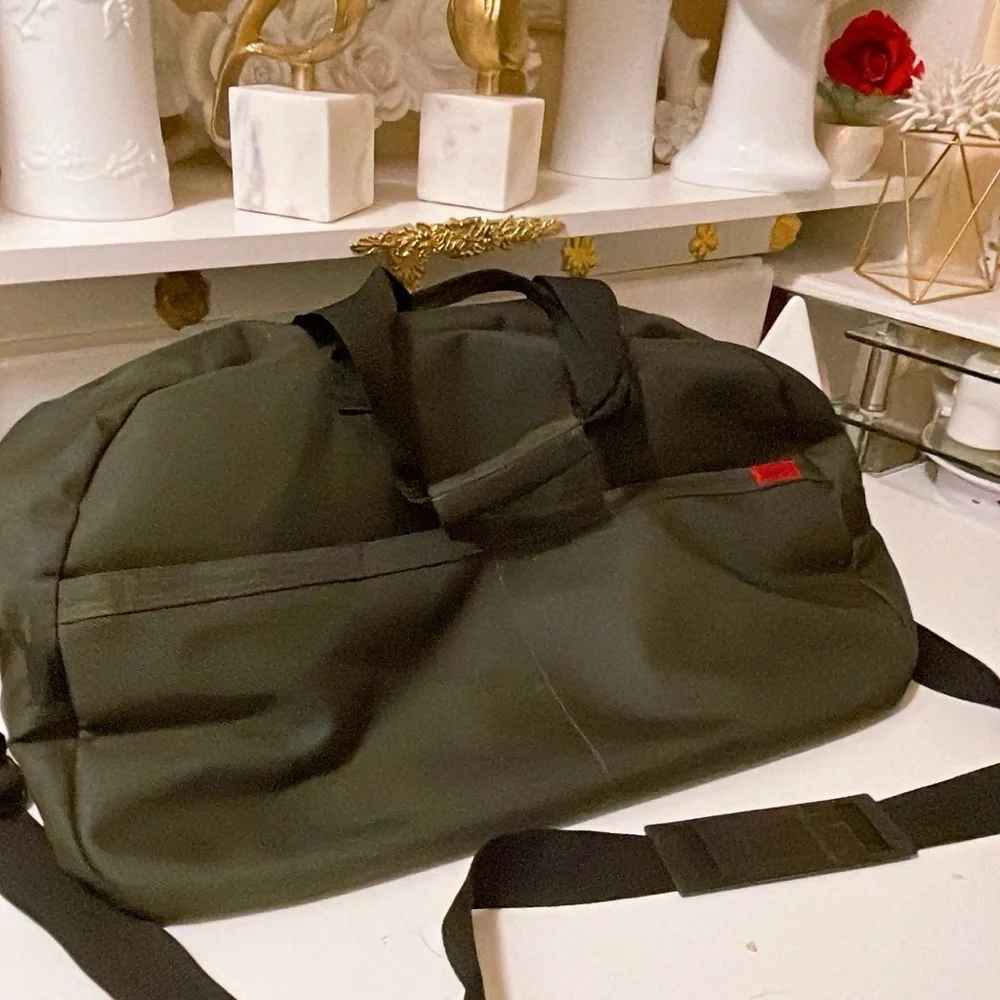 Hugo Boss ideal tinny lightweight